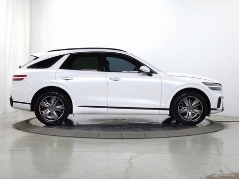 Used 2023 Genesis GV70 3.5T Sport AWD/4WD image 11
