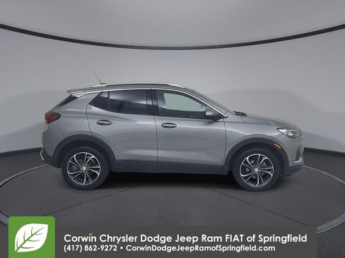 Used 2023 Buick Encore GX Essence FWD image 17