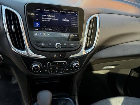 Used 2023 Chevrolet Equinox LT AWD/4WD image 8