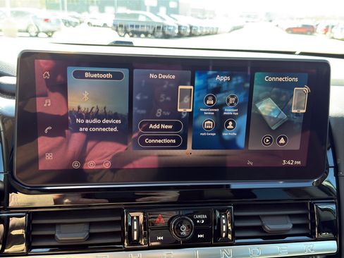 New 2026 Nissan Pathfinder SV image 18