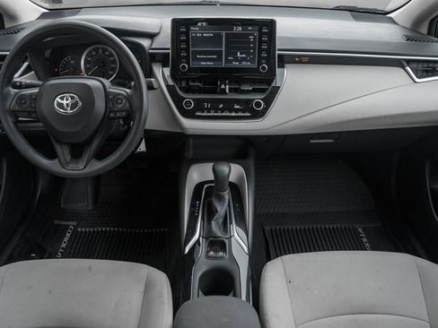 Used 2020 Toyota Corolla LE image 17