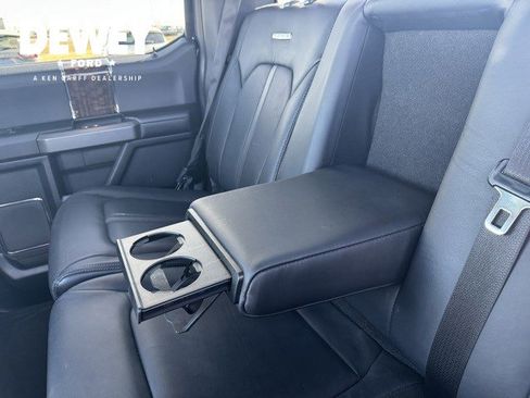 Used 2015 Ford F150 Platinum w/ Equipment Group 701A Luxury image 28