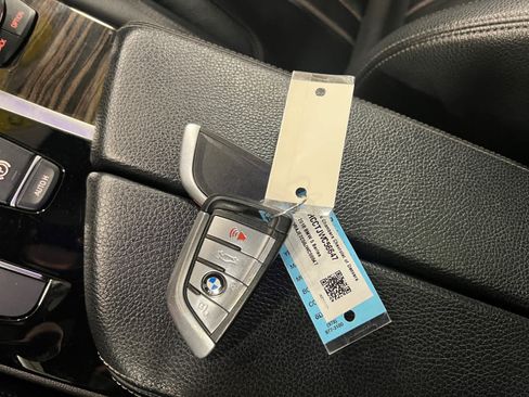Used 2018 BMW 540i xDrive AWD/4WD image 12