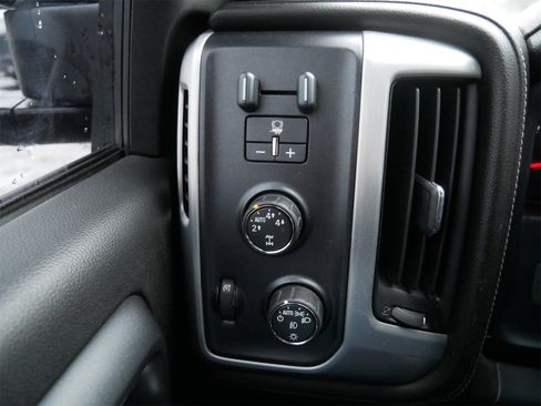 Used 2015 GMC Sierra 1500 SLE w/ SLE Value Package image 21