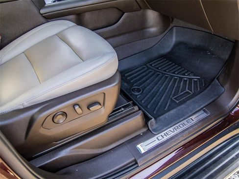 Used 2022 Chevrolet Tahoe LT image 15