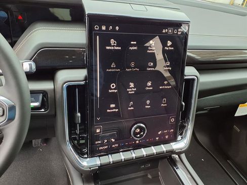 New 2026 GMC Yukon Elevation image 18