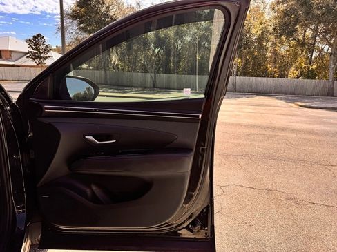 Used 2022 Hyundai Santa Cruz Limited image 34