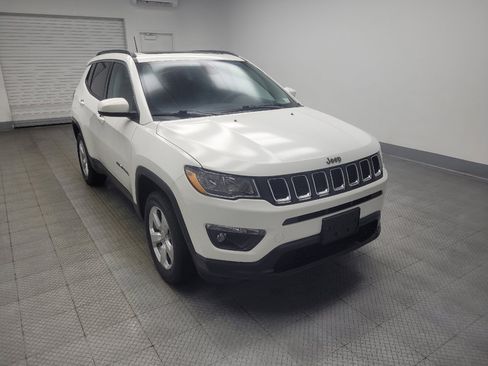 Used 2018 Jeep Compass Latitude w/ Popular Equipment Group AWD/4WD image 13
