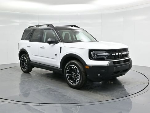New 2025 Ford Bronco Sport Outer Banks w/ Outer Banks Tech Package+ image 59