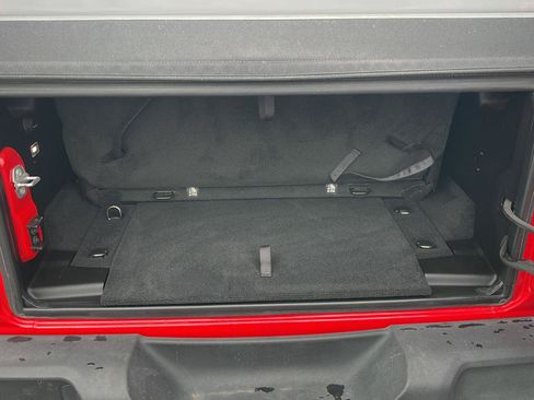 Used 2019 Jeep Wrangler Sport AWD/4WD image 29
