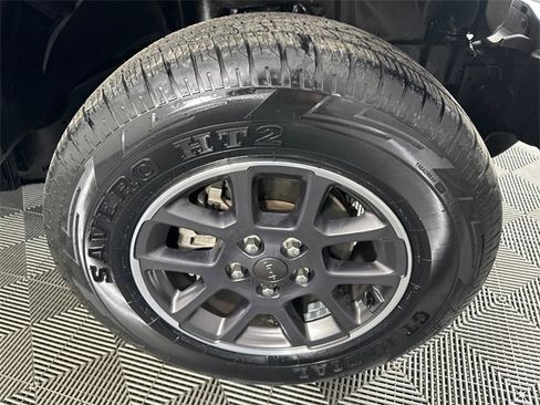 Certified 2020 Jeep Gladiator Overland w/ Cold Weather Group image 12