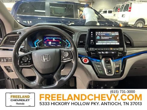 Used 2023 Honda Odyssey Elite image 25