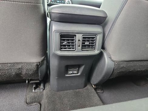 Used 2023 Toyota RAV4 XLE image 30