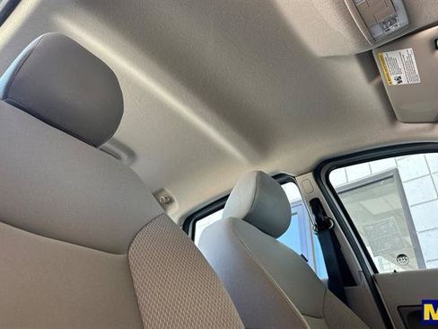 Used 2011 Ford Focus S FWD image 19