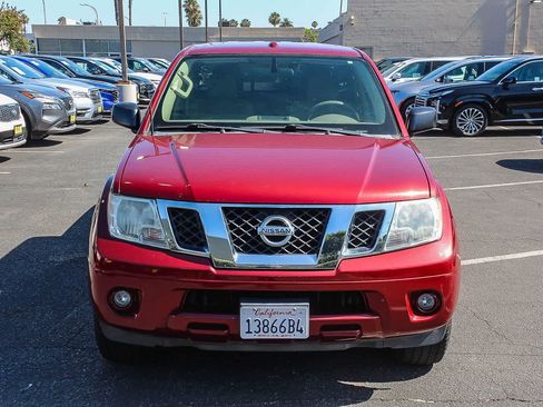 Used 2017 Nissan Frontier SV RWD image 2
