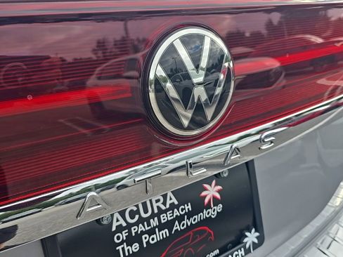 Used 2024 Volkswagen Atlas SEL Premium R-Line AWD/4WD image 11