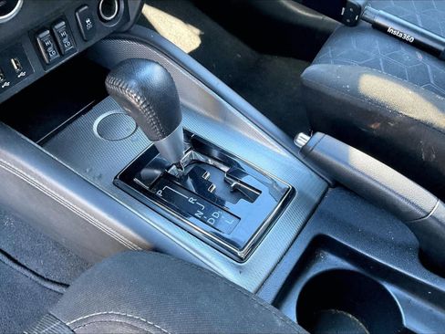 Used 2020 Mitsubishi Outlander Sport SE image 15