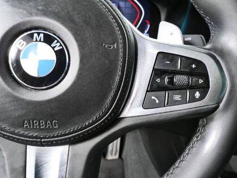 Used 2021 BMW 330i Sedan w/ M Sport Package RWD image 11