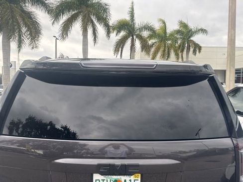 Used 2016 GMC Yukon SLT w/ HD Trailering Package image 6