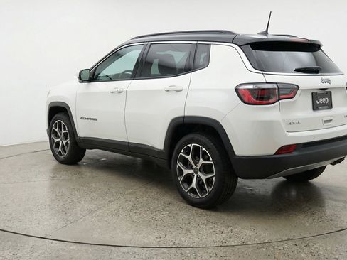 Used 2025 Jeep Compass Limited image 6