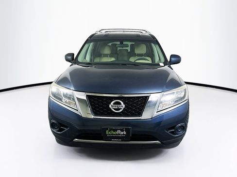 Used 2016 Nissan Pathfinder S image 2