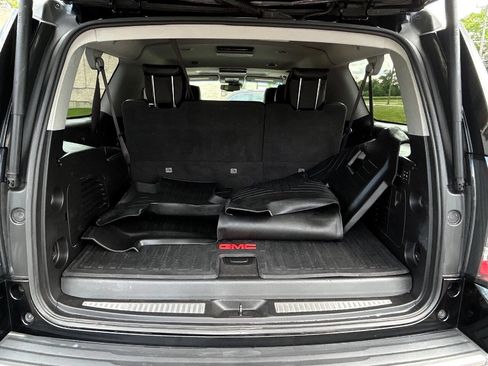 Used 2016 GMC Yukon XL Denali w/ Open Road Package AWD/4WD image 21