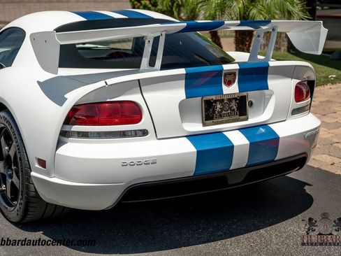 Used 2009 Dodge Viper ACR RWD image 39