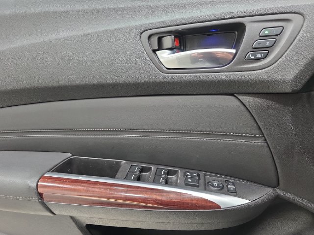 Used 2017 Acura TLX w/ Technology Package FWD image 27
