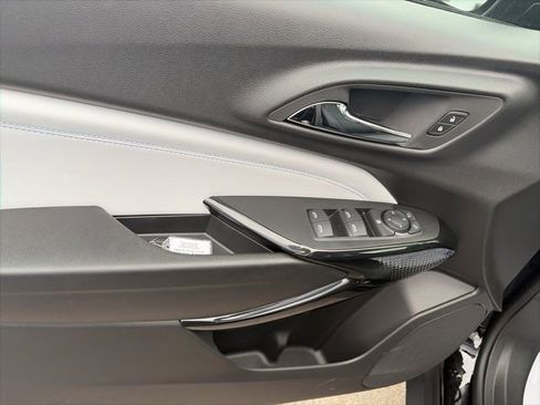 New 2026 Chevrolet Trax LT w/ LT Convenience Package image 17
