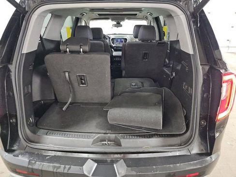 Used 2023 GMC Acadia SLE w/ Driver Convenience Package image 11