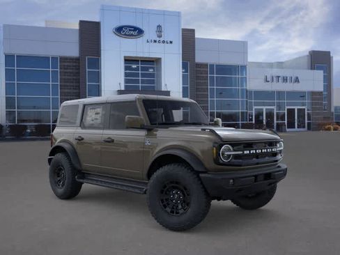 New 2026 Ford Bronco Outer Banks w/ Sasquatch Package AWD/4WD image 7