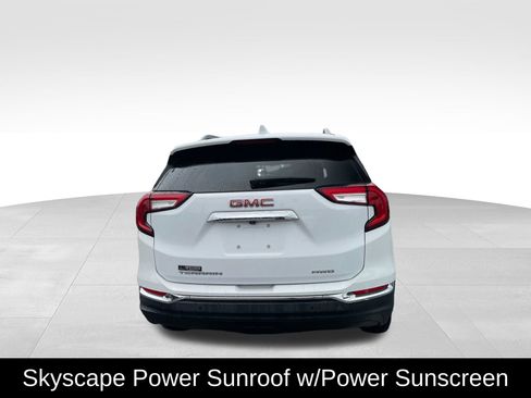 Used 2022 GMC Terrain SLT w/ Tech Package image 7