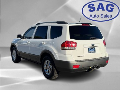 Used 2009 Kia Borrego EX w/ Leather Pkg image 4