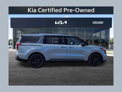 Certified 2025 Kia Carnival SX