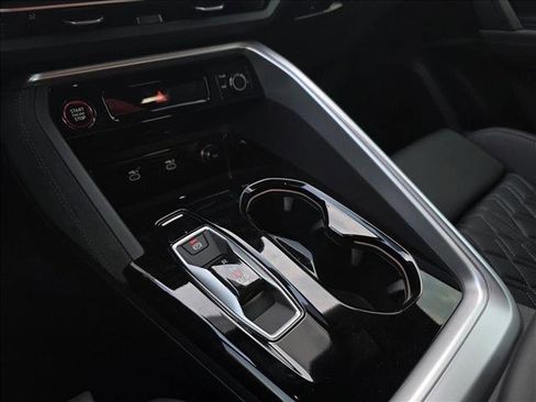 New 2025 Audi SQ5 Premium Plus image 21