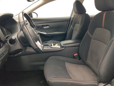 Used 2022 Nissan Sentra SR w/ Electronics Package FWD image 17