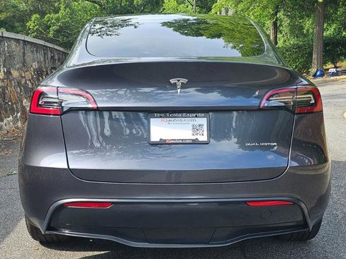 Used 2023 Tesla Model Y Long Range AWD/4WD image 9