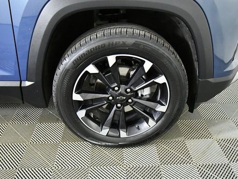 Certified 2025 Chevrolet Equinox RS w/ Safety and Technology Package image 17