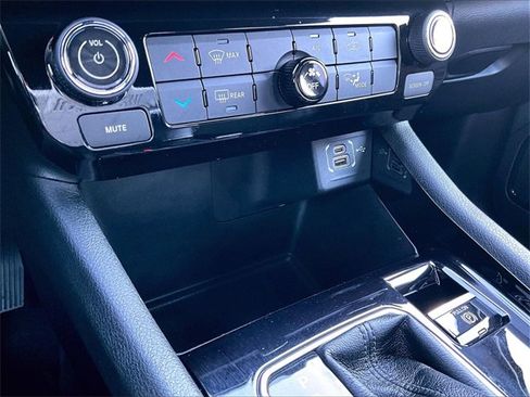 Used 2022 Jeep Compass Altitude image 27