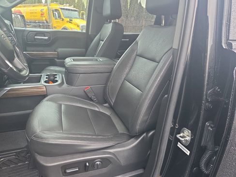 Used 2020 Chevrolet Silverado 1500 RST image 21