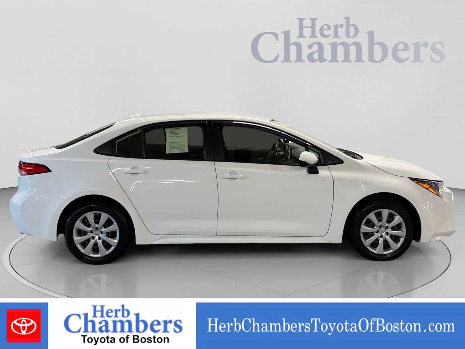 Used 2020 Toyota Corolla LE FWD image 10