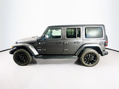 Used 2023 Jeep Wrangler Unlimited Sahara w/ Cold Weather Group AWD/4WD image 4