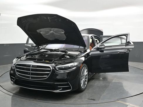 Used 2022 Mercedes-Benz S 580 4MATIC Sedan image 46