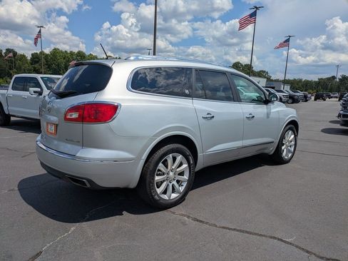 Used 2017 Buick Enclave Premium FWD image 4