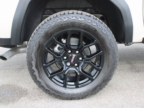 New 2026 GMC Canyon Elevation w/ Convenience Package image 35