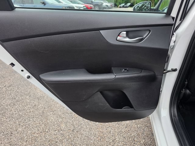 Used 2021 Kia Forte LXS FWD image 15