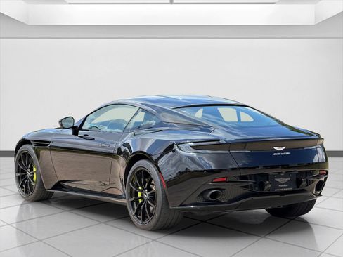 Used 2019 Aston Martin DB11 AMR RWD image 2