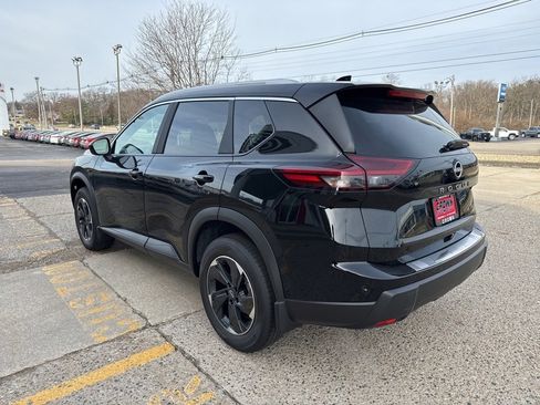 New 2026 Nissan Rogue SV w/ SV Premium Package image 6