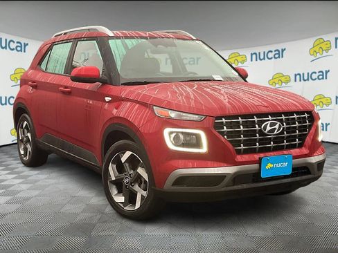 Used 2023 Hyundai Venue Limited image 1