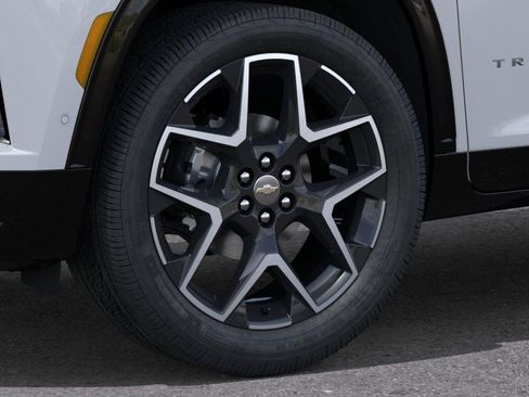New 2026 Chevrolet Traverse High Country FWD image 9